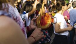 Manifestação contra o aumento da tarifa em Santiago, Chile (2019) (Crédito: Diego Correa)