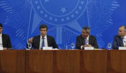 governo_coronavirus_covid_-19_acoes_de_enfrentamento_combate_ao_coronavirus0423202542_0