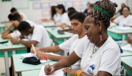 Educação de JOvens e Adultos (EJA) (Divulgação/Governo do Estado do Paraná)