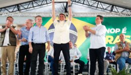ato_de_homenagem_do_agronegocio_ao_presidente_da_republica1809201263