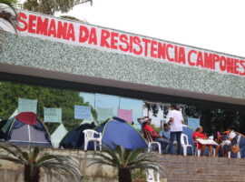 Série de eventos da 3ª Semana de Resistência Camponesa de Mato Grosso ocorreram na Superintendência Regional do Incra. (Júlia Barbosa/CPT Nacional)