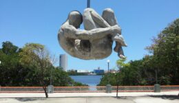 Monumento_Tortura_Nunca_Mais_homenagem_às_vítimas_da_Ditadura_Militar_de_1964-1985