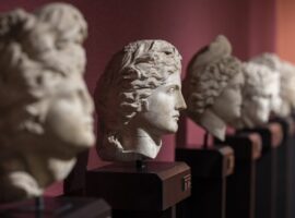 bust-5524961_1280