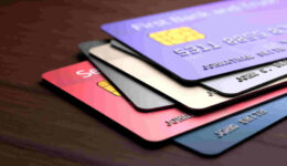 banco-cartao-de-credito-reproduc