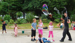 children-in-game-251012768750861SrP