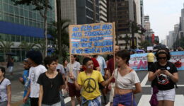 Marcha_contra_a_Transfobia_em_São_Paulo_(34393282723)