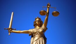 justice-2060093