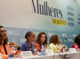 Brasília (DF) 28/03/2023 As ministras da Igualdade Racial, Anielle Franco,, da Gestão e da Inovação, Esther Dweck, e da Cultura, Margareth Menezes, participam de reunião das prefeitas da Frente Nacional de Prefeitos. Foto: Antônio Cruz/ Agência B
