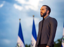 Pag15_Le_Monde_Edicao_222_Fabio_Luis_Barbosa_dos_Santos_Foto_Casa_Presidencial_El_Salvador-Wikimedia Commons