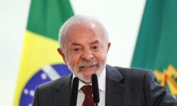 Brasília (DF), 23/12/2025 - O presidente Luiz Inácio Lula da Silva durante cerimônia de assinatura do decreto que dispõe sobre o reconhecimento, a valorização e a promoção da cultura gospel como manifestação cultural nacional. Foto: Marcelo Cama