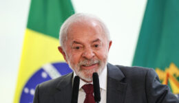 Brasília (DF), 23/12/2025 - O presidente Luiz Inácio Lula da Silva durante cerimônia de assinatura do decreto que dispõe sobre o reconhecimento, a valorização e a promoção da cultura gospel como manifestação cultural nacional. Foto: Marcelo Cama