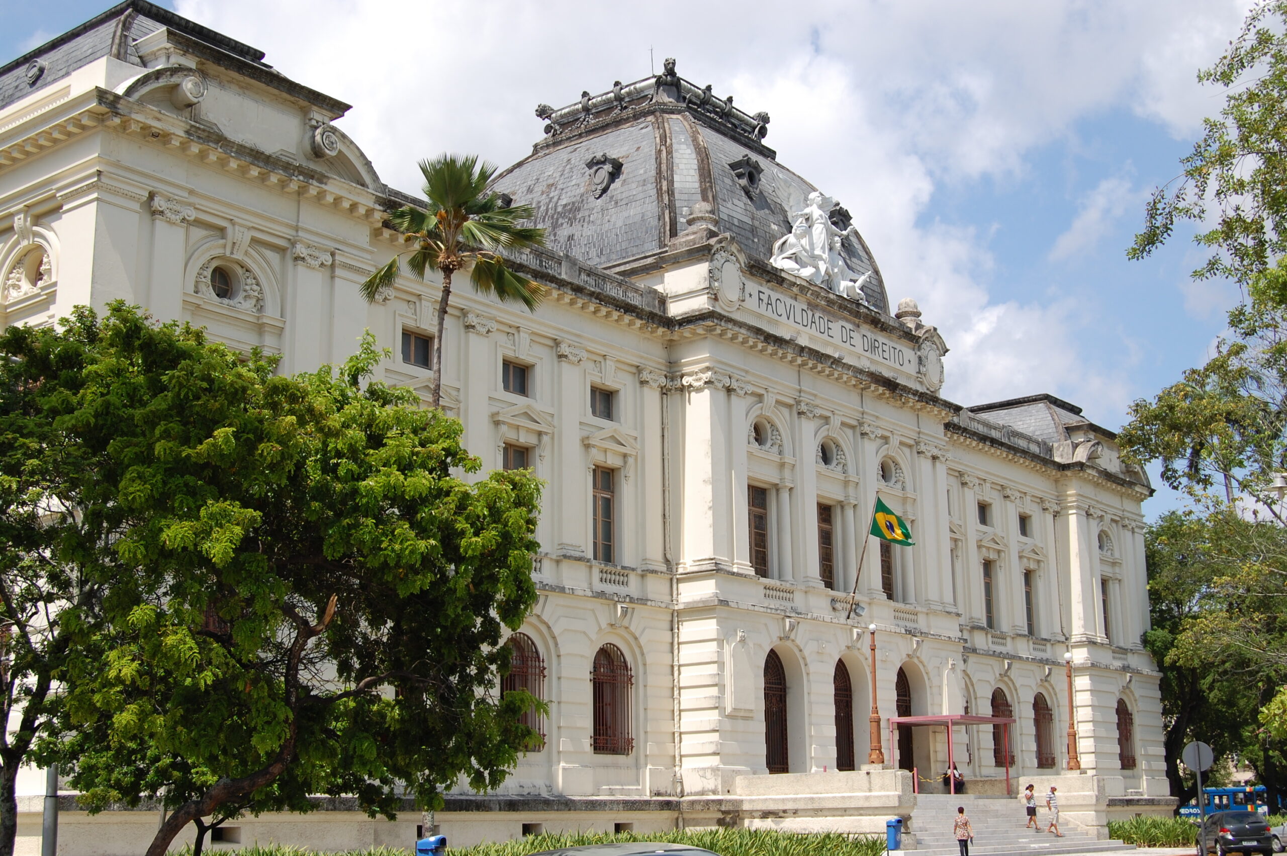 A cruzada do orçamento nas universidades públicas federais e a parlamentarização do orçamento