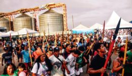 Mobilização contra o decreto que pretendia privatizar rios da Amazônia, no terminal portuário da Cargill, em Santarém. Foto_Gabriel Lobato (@ogabrielobato)