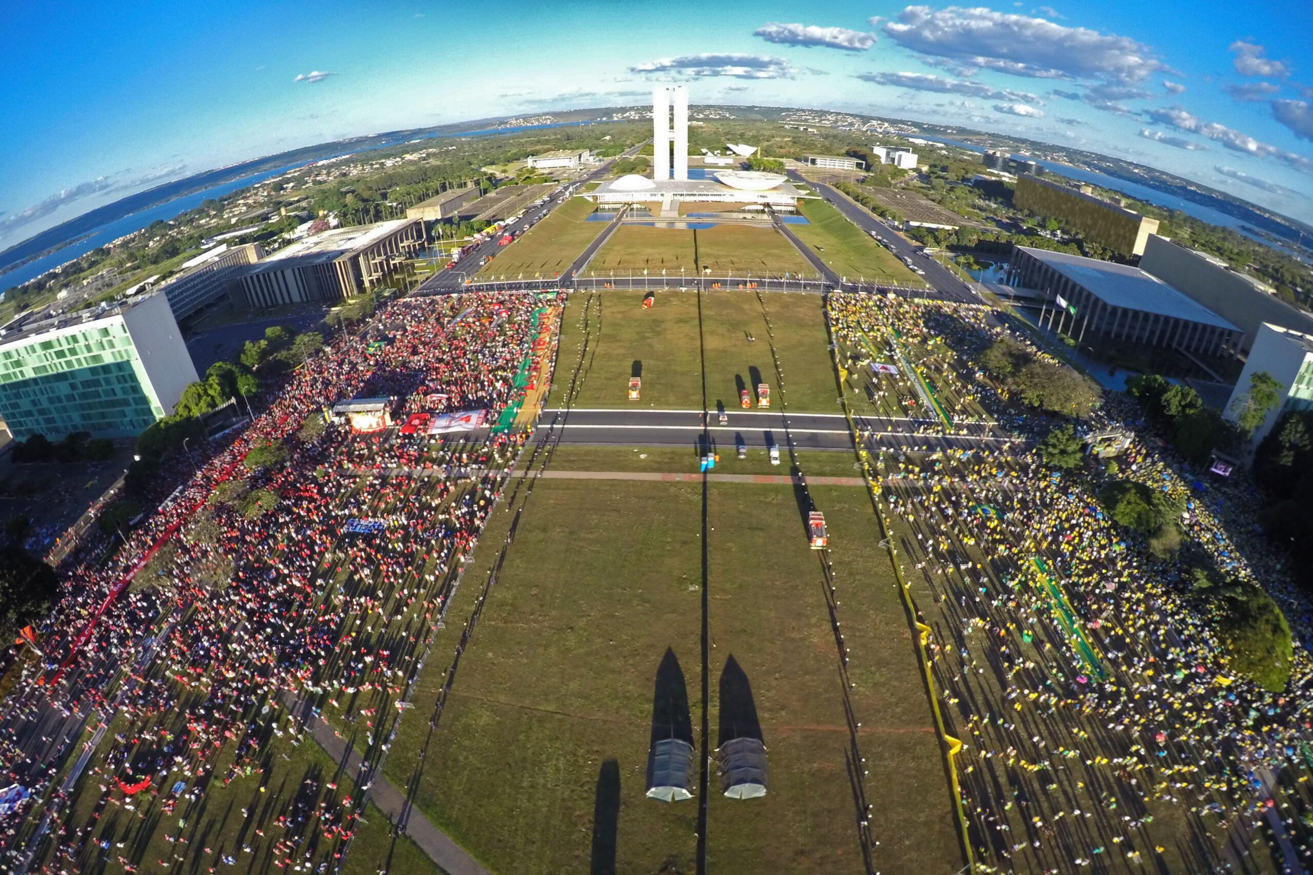 Polarização se reflete até em manifestações políticas