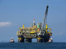 Oil_platform_P-51_(Brazil)-2