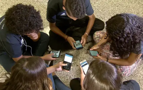 celulares nas escolas