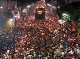 Bloco_da_camisinha_circuito_Campo_Grande_Salvador