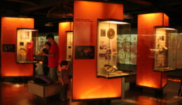Interior_do_Museu_da_Língua_Portuguesa_em_São_Paulo,_Brasil