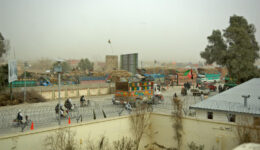 Pag14_Le_Monde_Edicao_226_Zia_Foto_Juan-Wikimedia-Commons