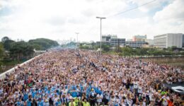 Marcha_para_Jesus_(48098715237)