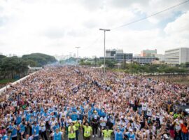 Marcha_para_Jesus_(48098715237)