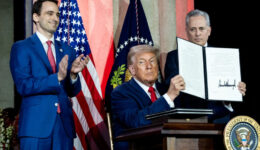 Pag14_Le_Monde_Edicao_227_Morozov_Foto_The-White-House