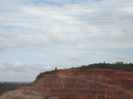 The_Big_Mine_in_2013_-_Amazon_Rainforest_-_Brazil_produção_de_terras_raras_in_Brazil._-_panoramio