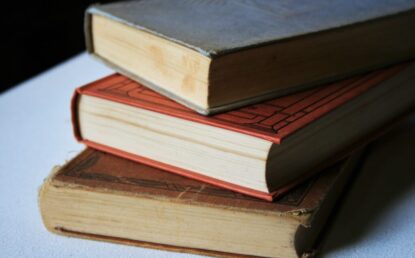 book-read-word-grungy-wood-leather-1341439-pxhere.com