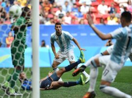 Argentina_x_Honduras_-_Futebol_masculino_-_Olimpíadas_Rio_2016_(28896602475)