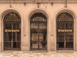 Foto texto 5_Bovespa,_São_Paulo_city_Wilfredor_wikimediacommons