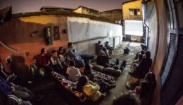 SESSÃO DO FILME ILEGAL 2015_Credito_Acervo Taturana