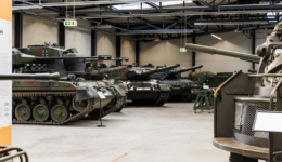 Pag17_Le_Monde_Edicao_230_Schnee_Foto_German_Tank_Museum