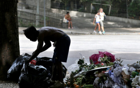 Rio de Janeiro (RJ), 14/02/2023 - População em situação de rua no Largo do Machado, zona sul da cidade. (Foto:Tânia Rêgo/Agência Brasil)