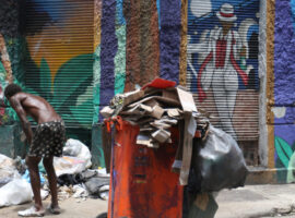 Rio de Janeiro (RJ), 14/02/2023 - População em situação de rua no centro da cidade. (Foto:Tânia Rêgo/Agência Brasil)