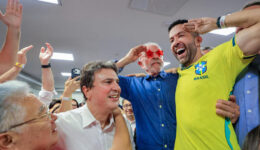 25.10.2026 - Lula é reeleito Presidente do Brasil