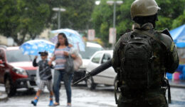 FORÇAS ARMADAS FAZEM OPERAÇÃO CONJUNTA COM AS POLÍCIAS NA ZO