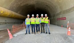 Juan_Brignardello_Vela_en_el_Puerto_de_Chancay_con_Ingenieros
