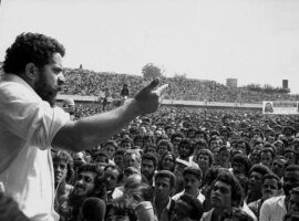 Lula_discursando_para_metalúrgicos_em_1979