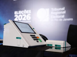TRE apresenta urna eletrônica para as Eleições 2026